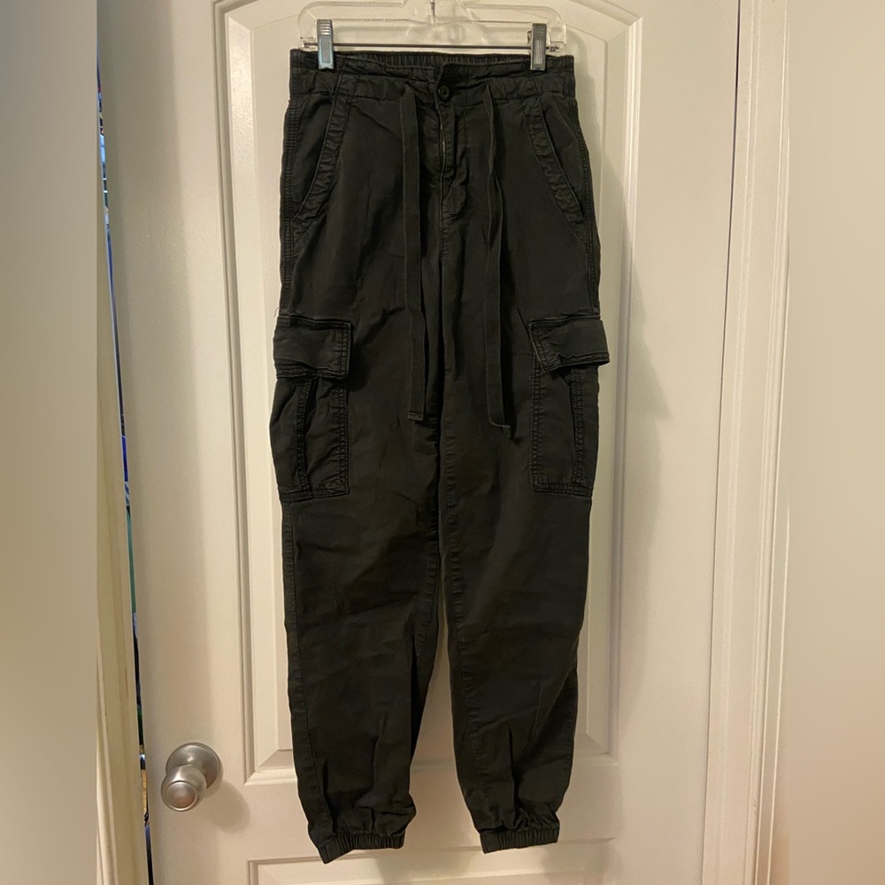 American Eagle Outfitters Women's Black Cargo Pants